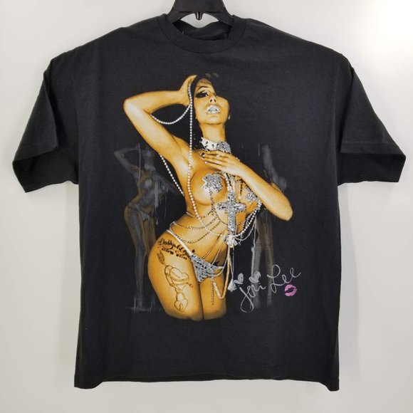 Jeri Lee VS IV Letter Word Graphic Shirt Black - Picture 1 of 5